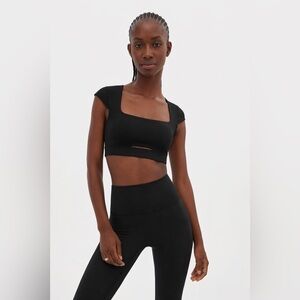 Girlfriend Collective Farrah Cap Sleeve Bra Top Large Black